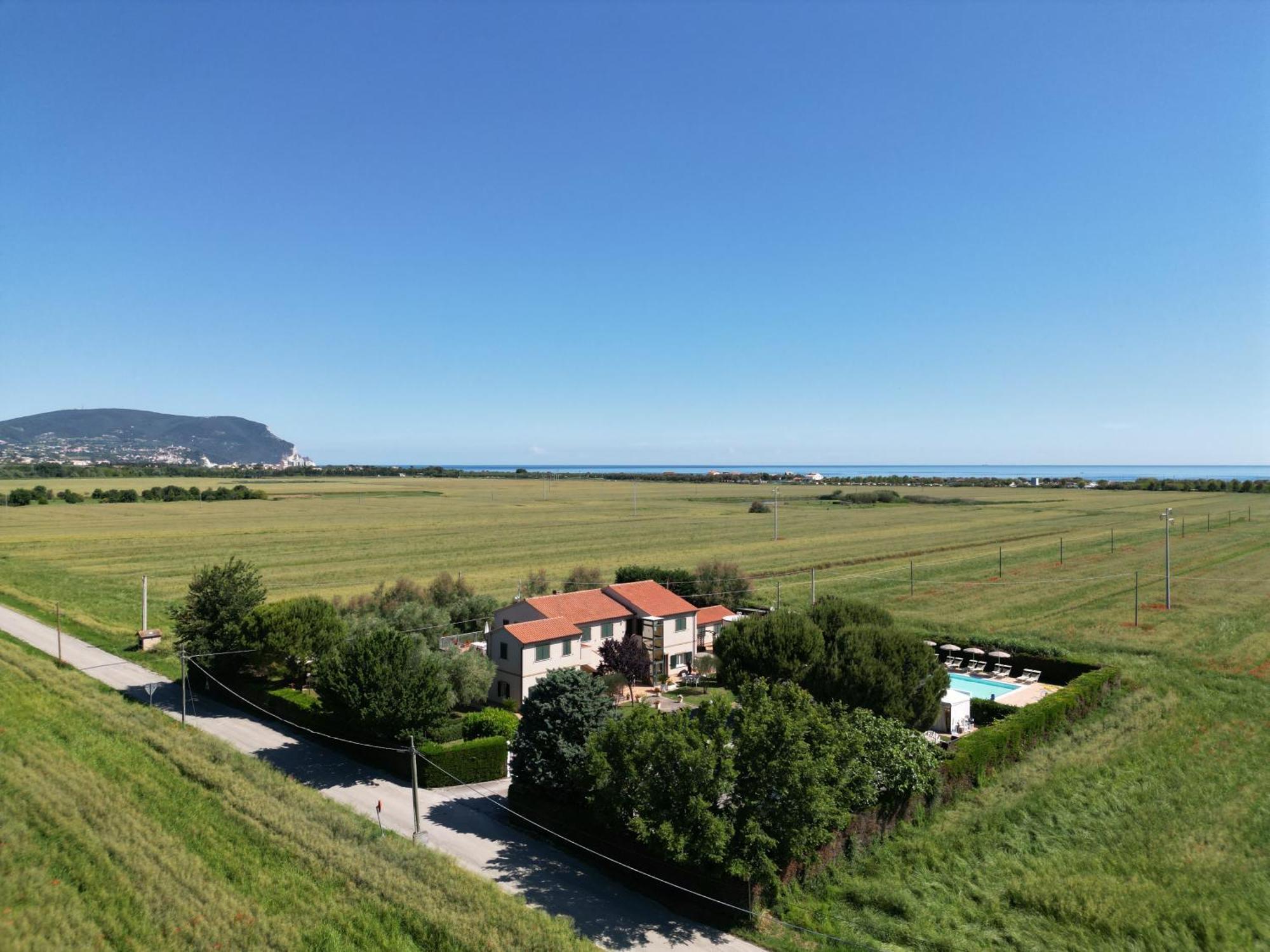 Villa Chiara Порто-Реканати Экстерьер фото